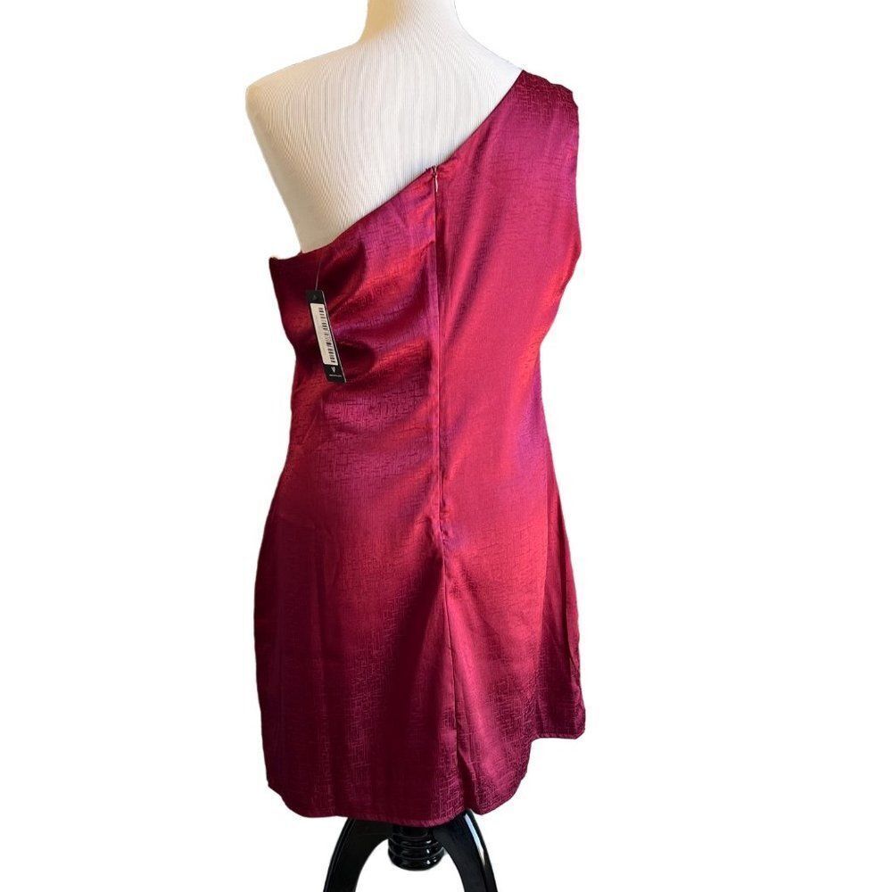 Lulus Burgundy Lisette Satin One-Shoulder Mini Dress Size XL NWT - Picture 4 of 8